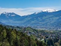 Teleblick zum Glungezer und Roßkopf links